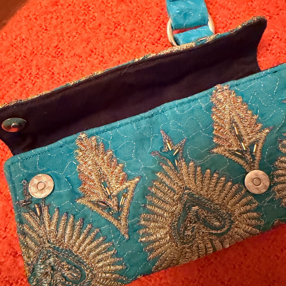 Turquoise wallet and jewelry bundle - Picture 8 of 8